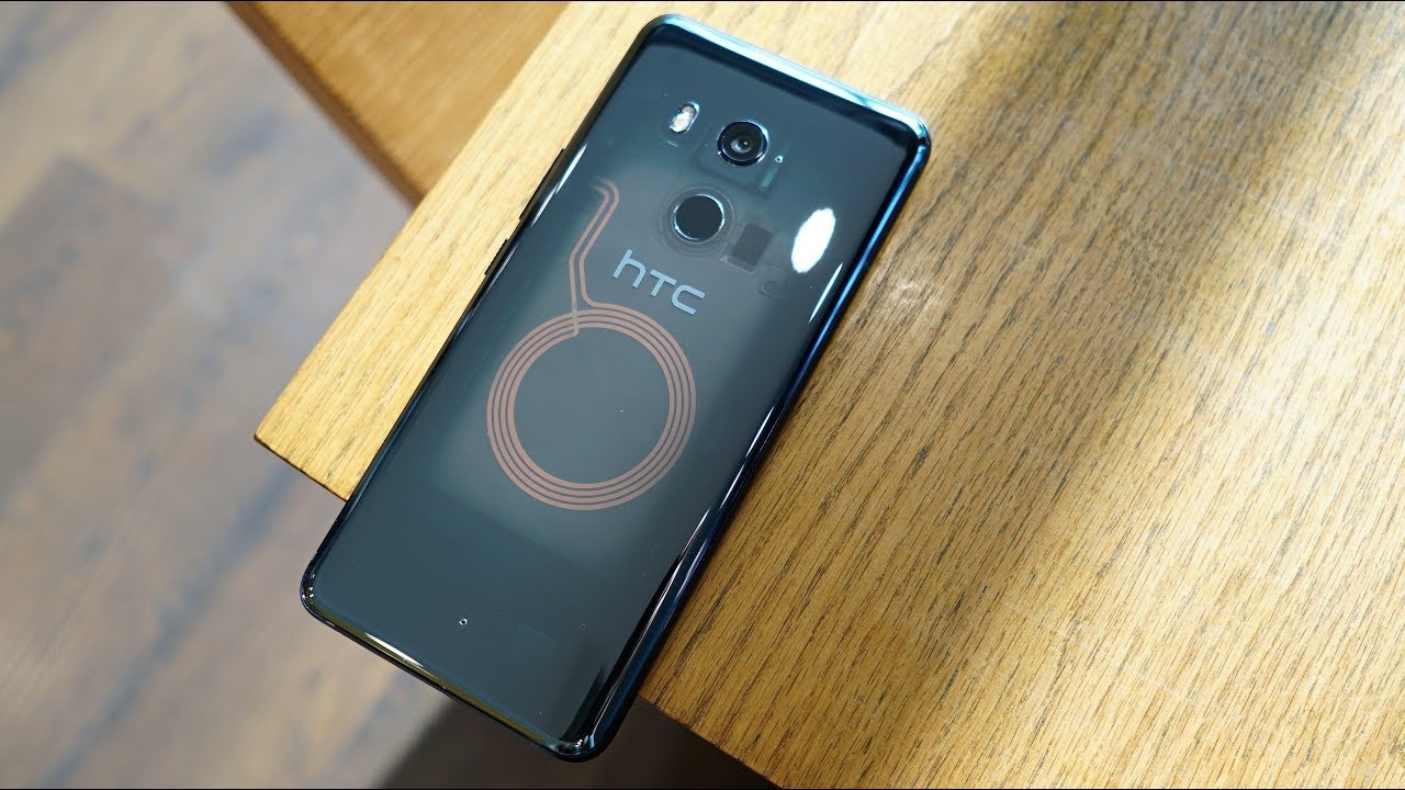 Htc u11 как снять заднюю крышку