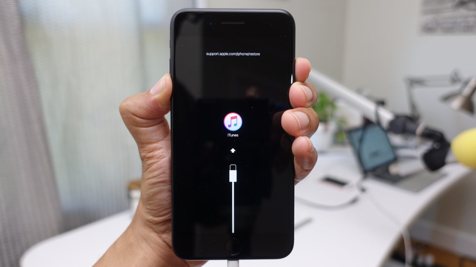 How To Restore Your IPhone Without Updating To The Latest IOS Version 